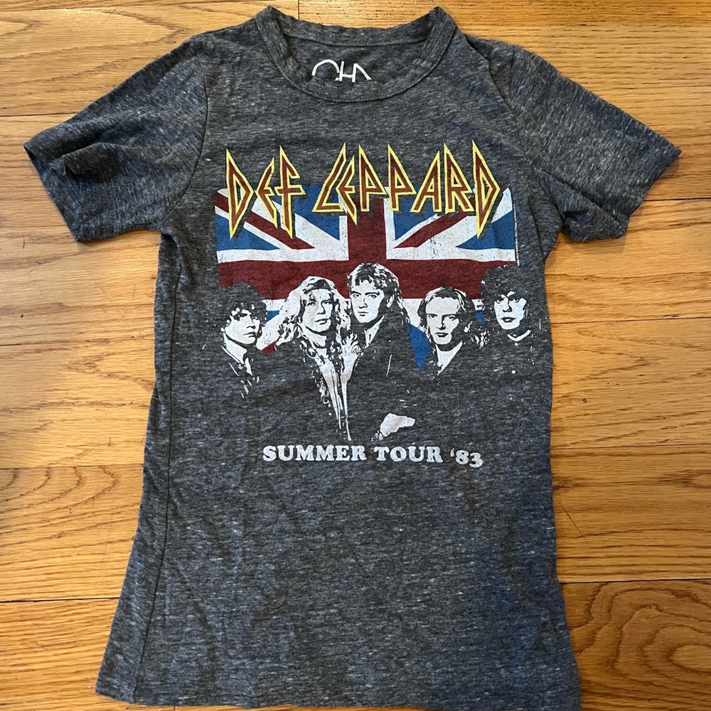 Women’s Def Leppard T-shirt